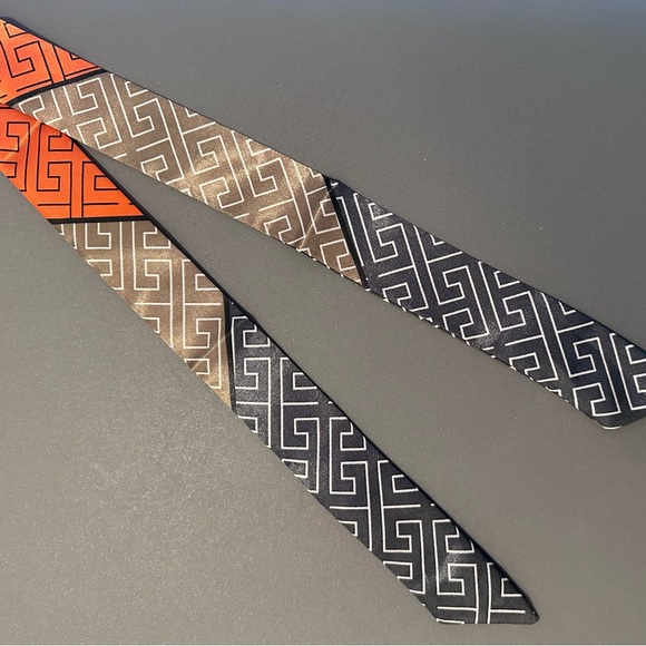 Stylish Geometric Patterned Twilly - Picture 2 of 3